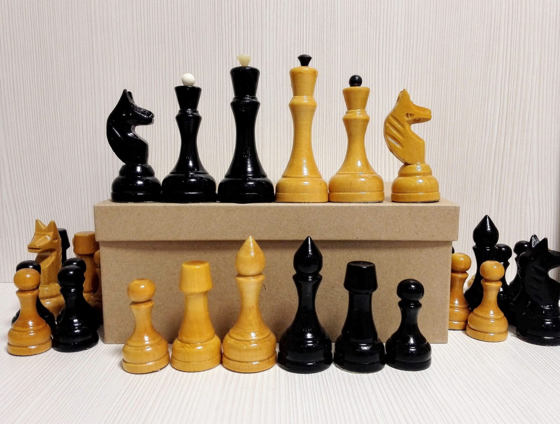 Large Antique Soviet Wooden Chess Pieces. Vintage Russian chess 8 Large Antique Soviet Wooden Chess Pieces. Vintage Russian chess - Image 8