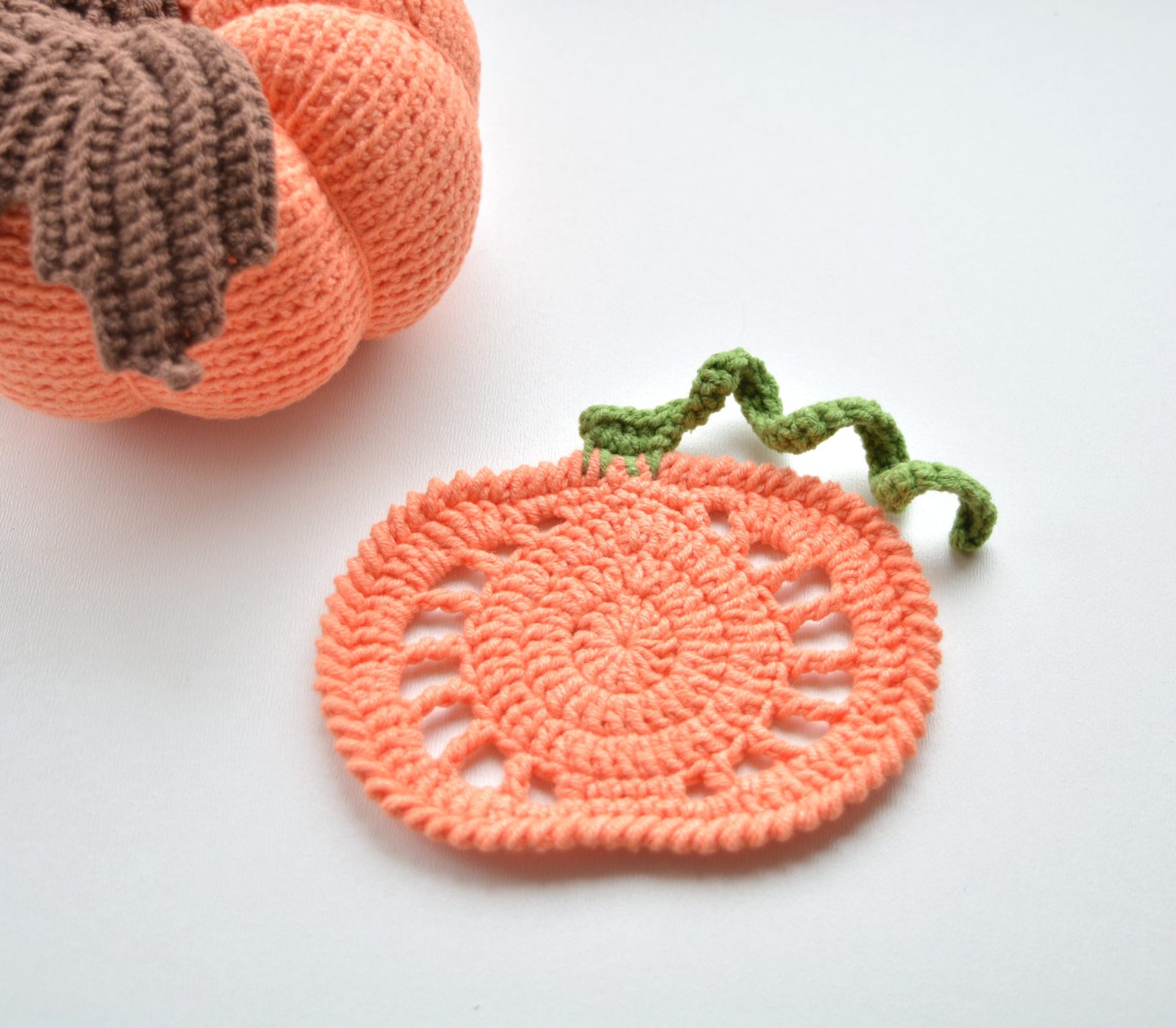 Pumpkin Coasters pattern, Halloween Crochet Pattern, Crochet Pumpkin 6 Pumpkin-Coasters-pattern