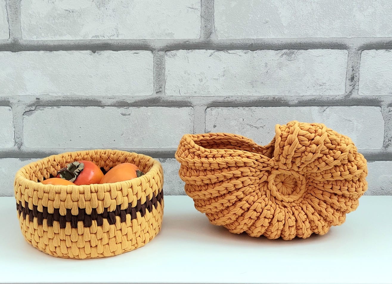On table crochet decor Fruits vegetables basket 5 halloween decoration baskets