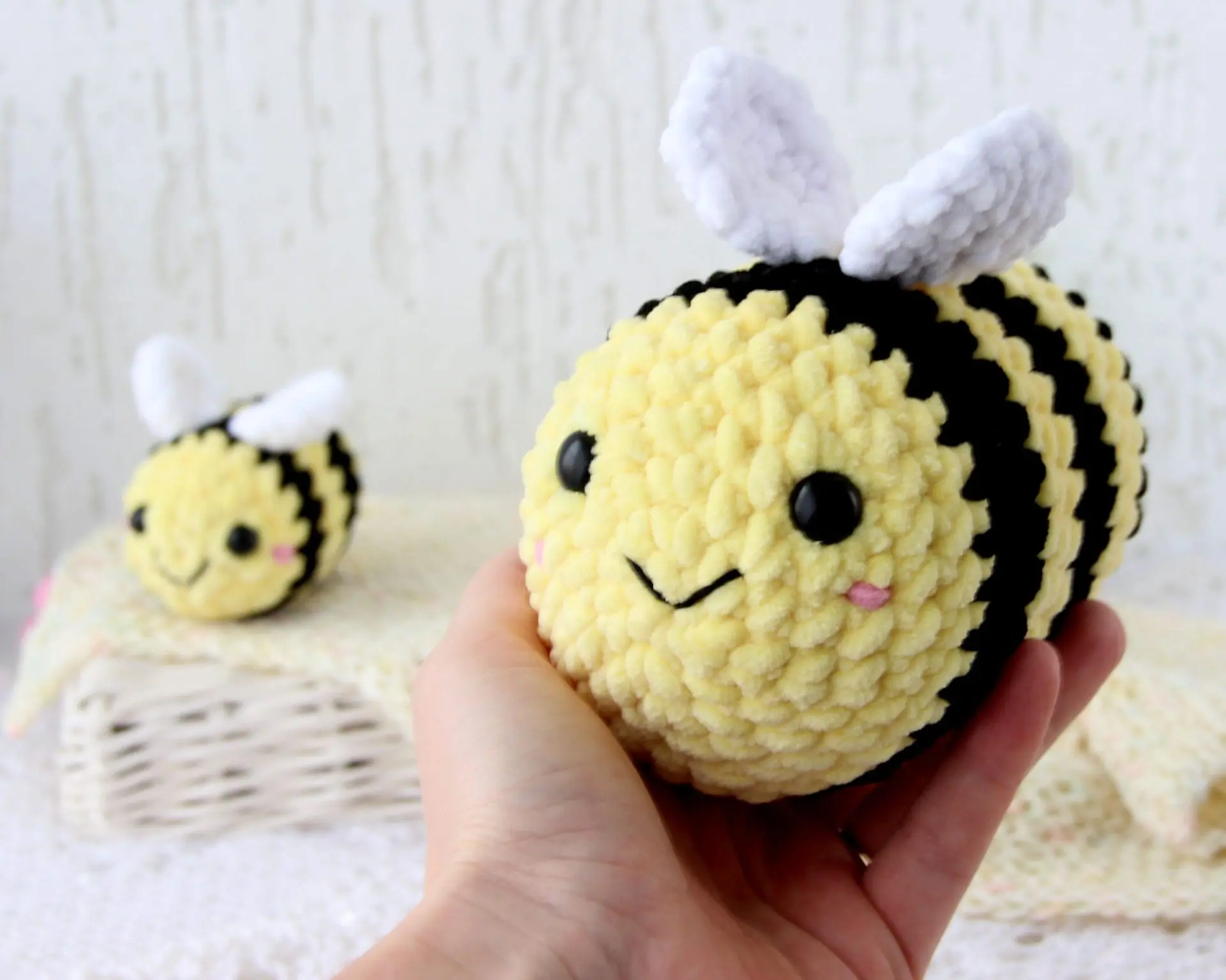Crochet bee decor amigurumi Pattern - Bumble bee 7 Crochet bee decor amigurumi Pattern - Bumble bee - Image 7