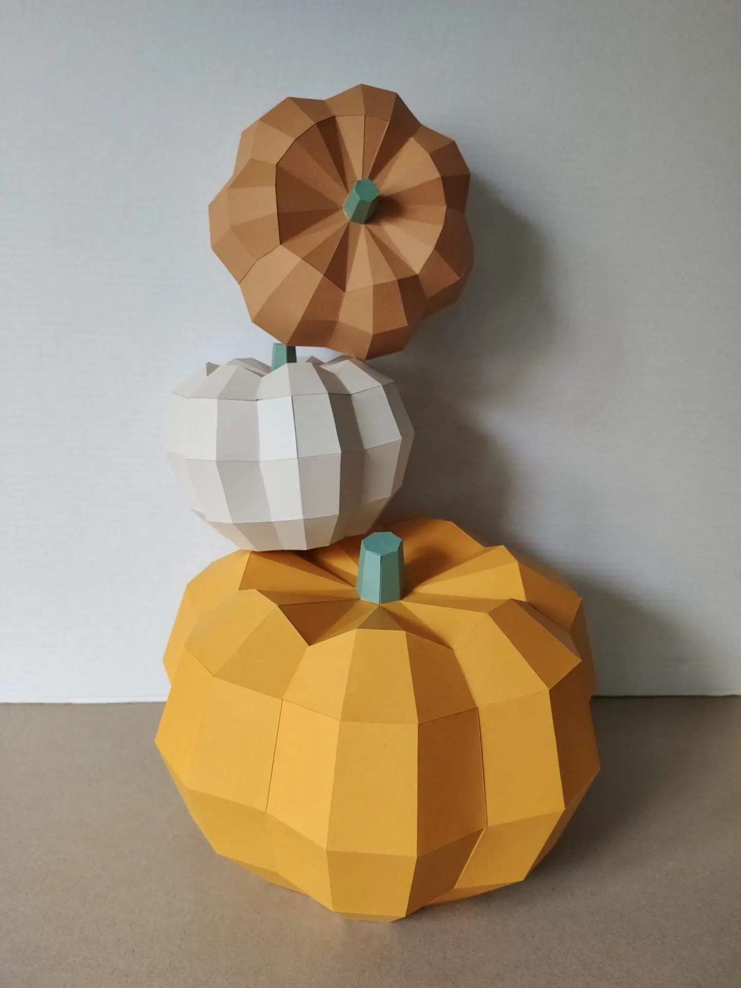 Pumpkin papercraft template, 3D origami, low poly, polygonal 8 papercraft pumpkin 3d origami low poly polygonal template