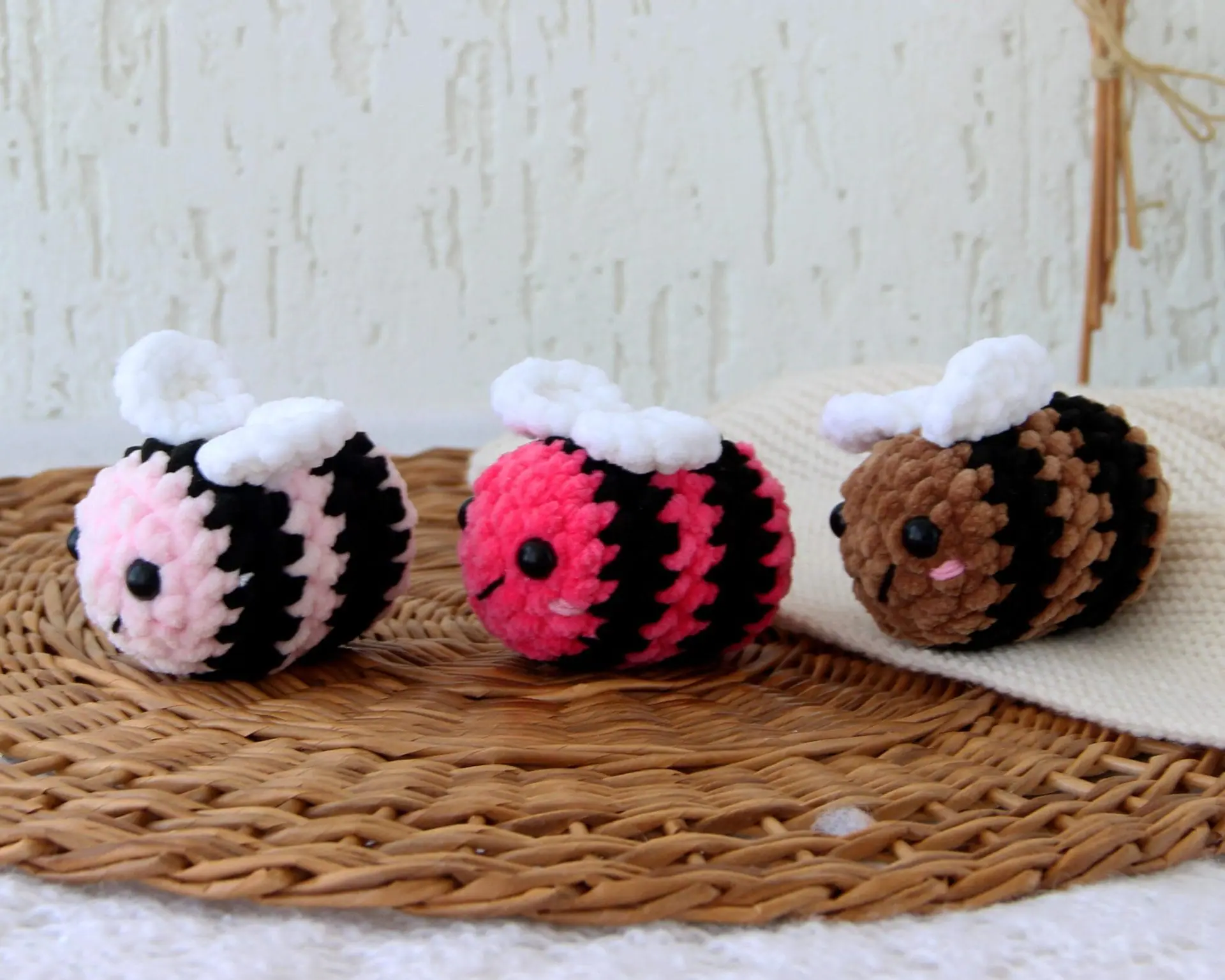 Crochet bee decor amigurumi Pattern - Bumble bee 9 Crochet bee decor amigurumi Pattern - Bumble bee - Image 9
