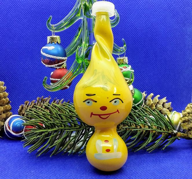Soviet Antique Christmas Toy Cipollino. Big Glass Vintage Toy 11 Soviet Antique Christmas Toy Cipollino. Big Glass Vintage Toy - Image 11