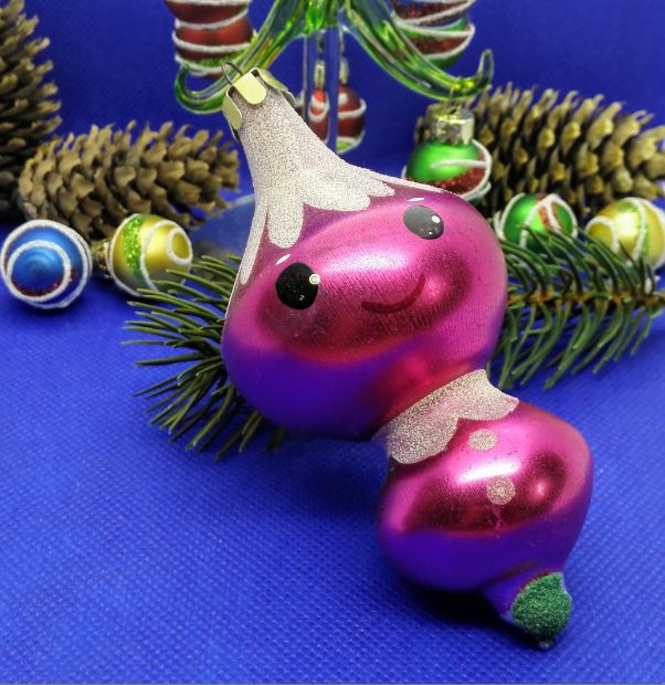 Soviet Vintage Christmas Toy Cipollino. Big Glass Antique Toy 2 Soviet Vintage Christmas Toy Cipollino. Big Glass Antique Toy - Image 2