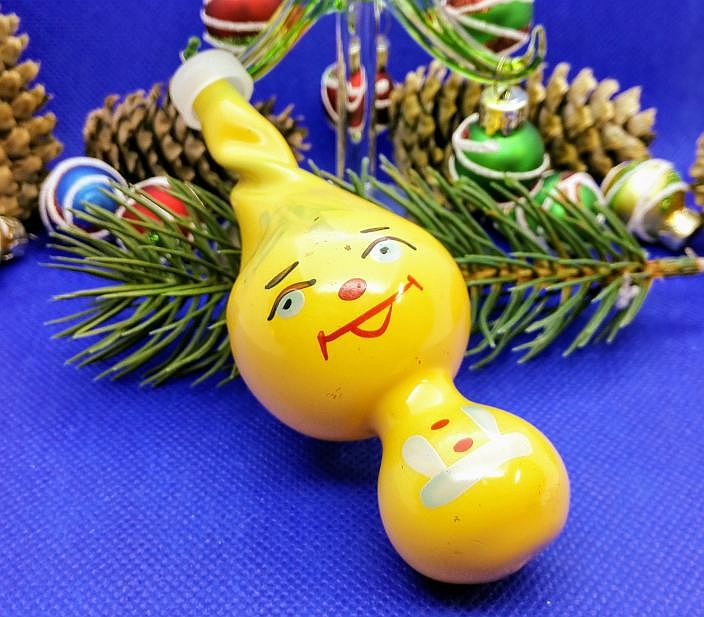 Soviet Antique Christmas Toy Cipollino. Big Glass Vintage Toy 4 Soviet Antique Christmas Toy Cipollino. Big Glass Vintage Toy - Image 4