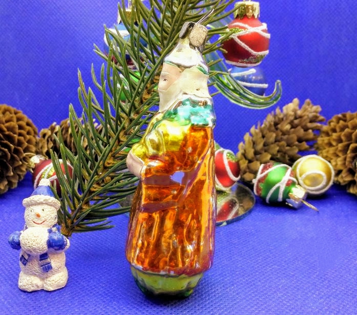 Vintage Glass Toy Santa Claus Man Magician. Antique Christmas Toy 6 Vintage Glass Toy Santa Claus Man Magician. Antique Christmas Toy - Image 6