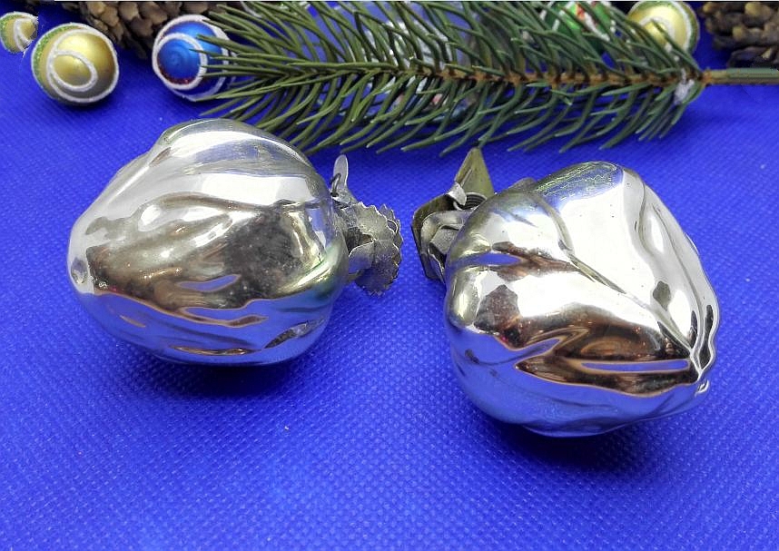Soviet Antique Christmas tree toys Flower Buds. Glass Xmas toys 4 Soviet Antique Christmas tree toys Flower Buds. Glass Xmas toys - Image 4