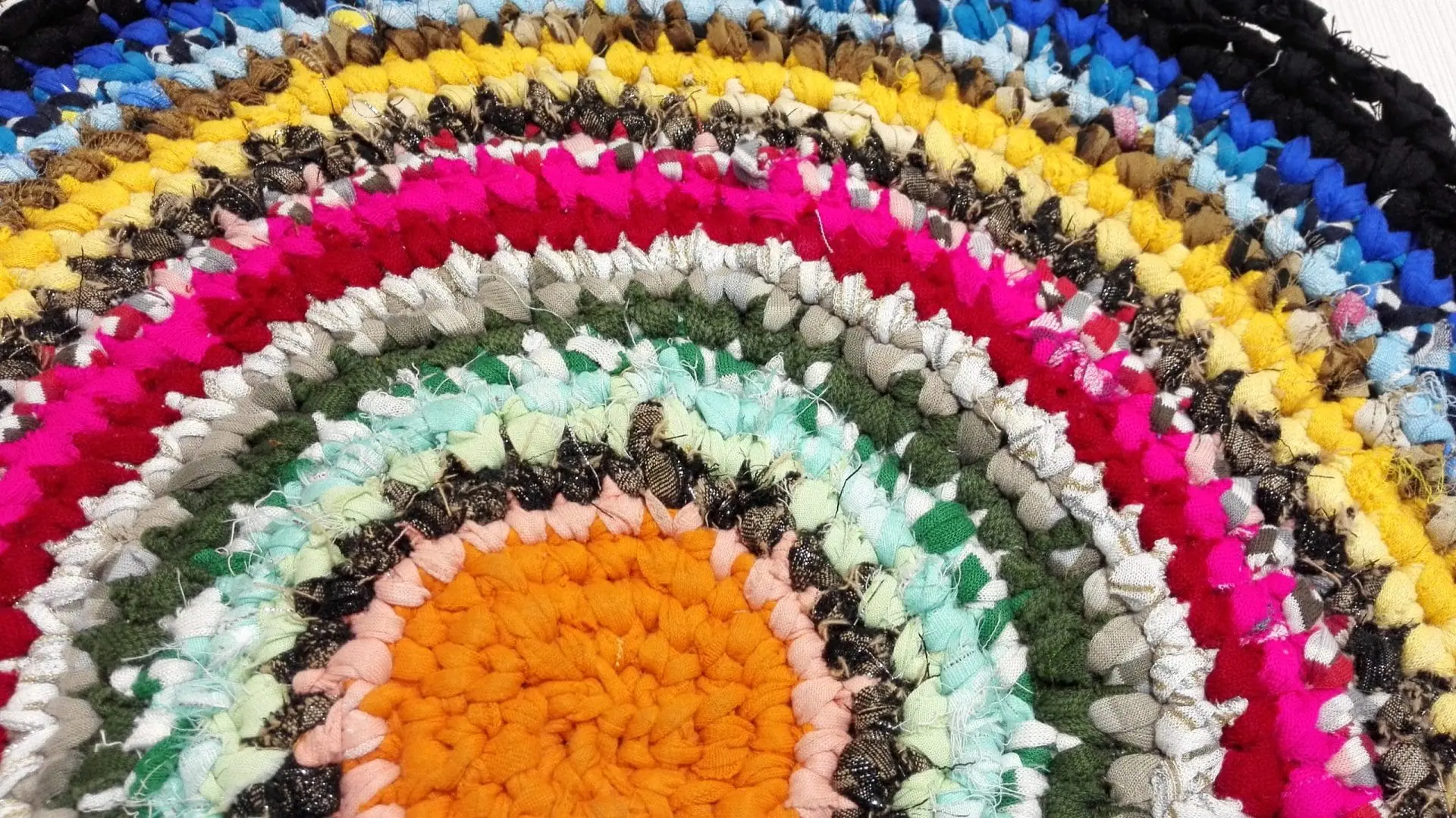 Country Handmade Round Rag Rug. Russian Rustic decor. Knitted rug 2 Country Handmade Round Rag Rug. Russian Rustic decor. Knitted rug - Image 2