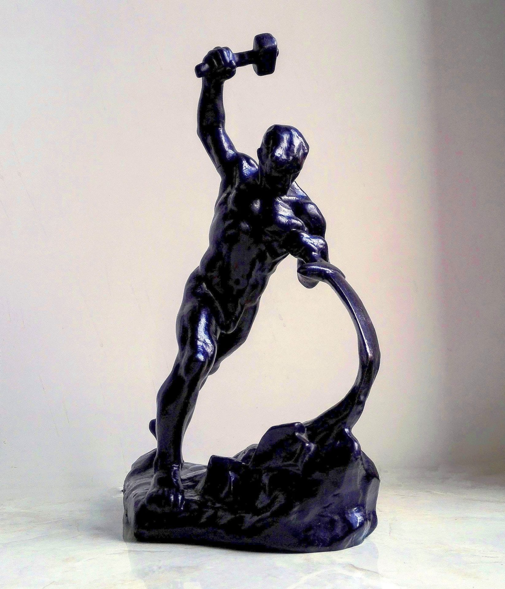 Antique Cast Iron Statuette Blacksmith.Worker. Cast iron figurine 2 Antique Cast Iron Statuette Blacksmith.Worker. Cast iron figurine - Image 2
