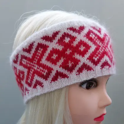 Women's knitted headband