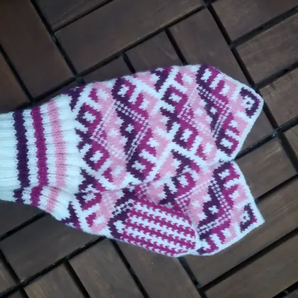 wool mittens