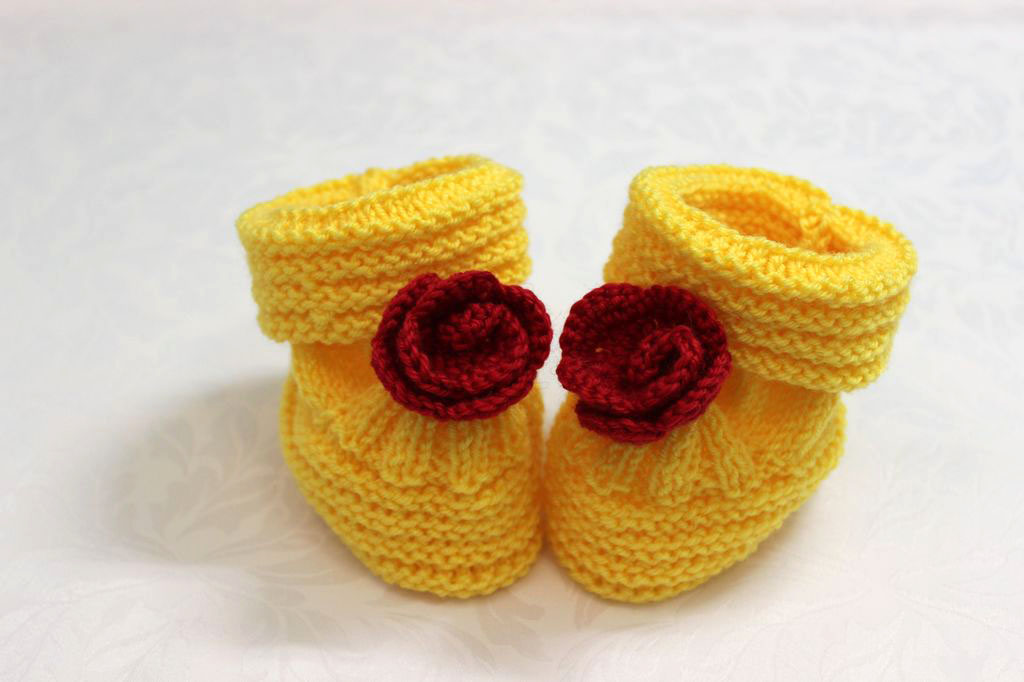 Baby booties knitting pattern 2 Baby booties knitting pattern - Image 2