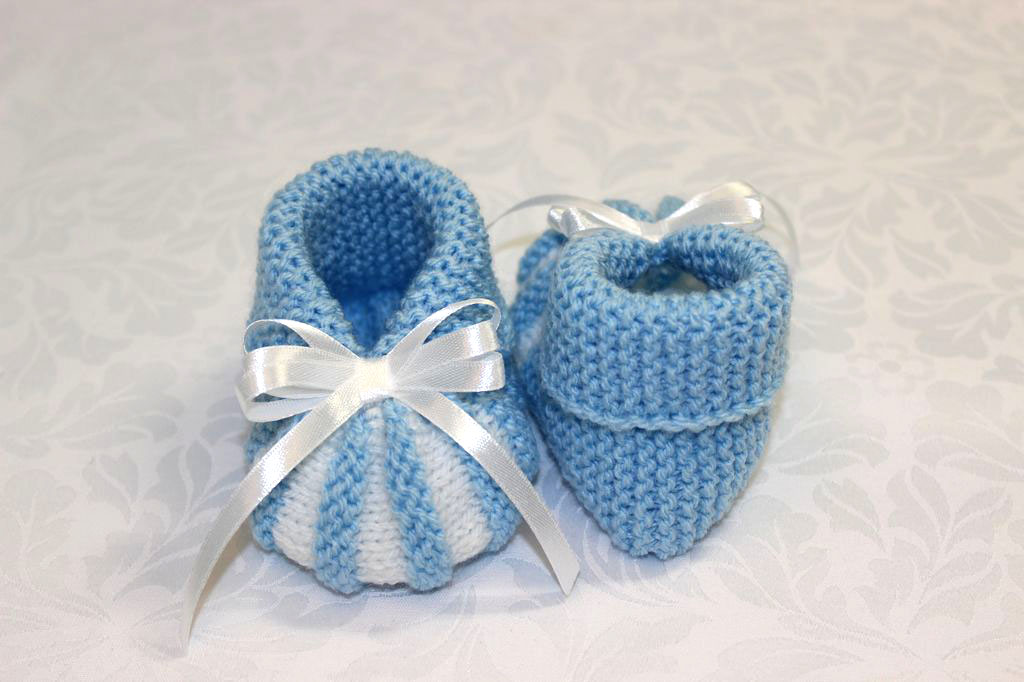 Baby booties knitting pattern 4 Baby booties knitting pattern - Image 4