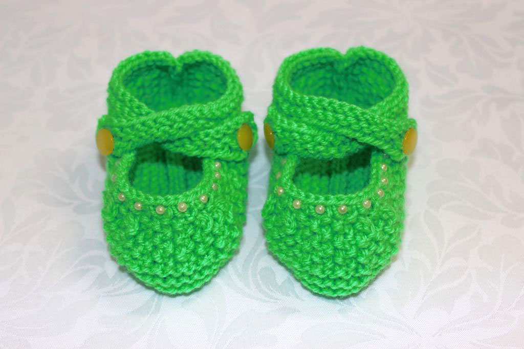 Baby booties knitting pattern 2 Baby booties knitting pattern - Image 2