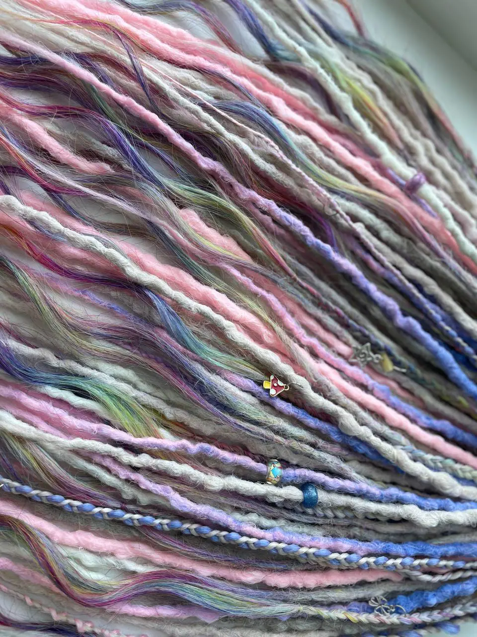 IN STOCK hooked dreads de brushable dreadlocks 8 IN STOCK hooked dreads de brushable dreadlocks - Image 8