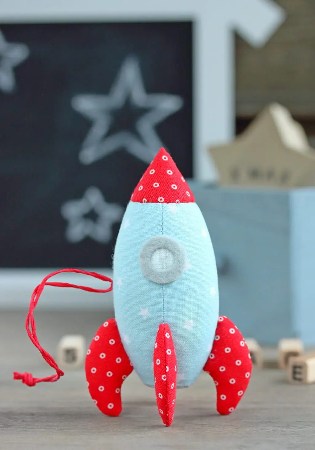 PDF Spaceship and Planet Christmas Ornaments Sewing Pattern 3 PDF Spaceship and Planet Christmas Ornaments Sewing Pattern - Image 3