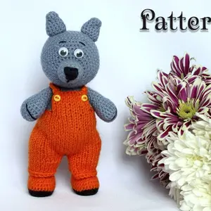 Crochet pattern toy wolf amigurumi