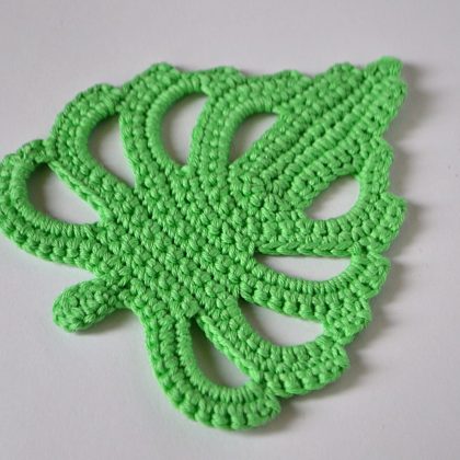 Leaf monstera coaster crochet pattern
