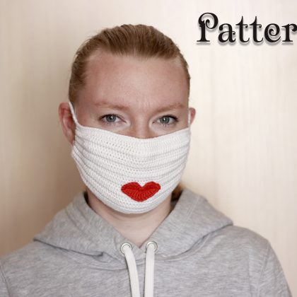 Face mask with lips crochet pattern
