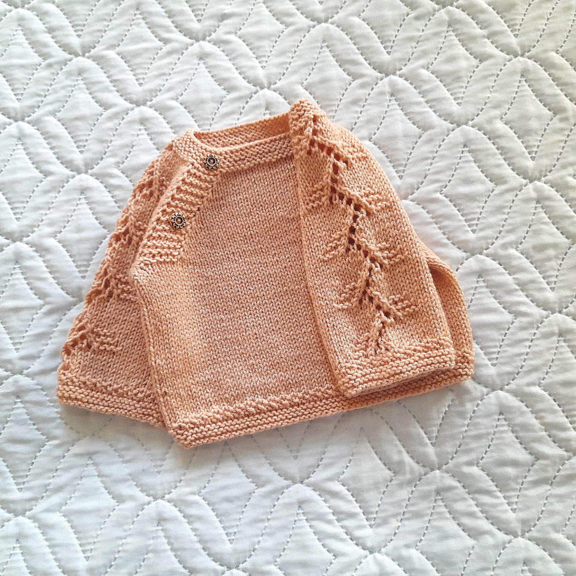 Step-by-Step Knitting Pattern Baby Sweater V28 3 Step-by-Step Knitting Pattern Baby Sweater V28 - Image 3