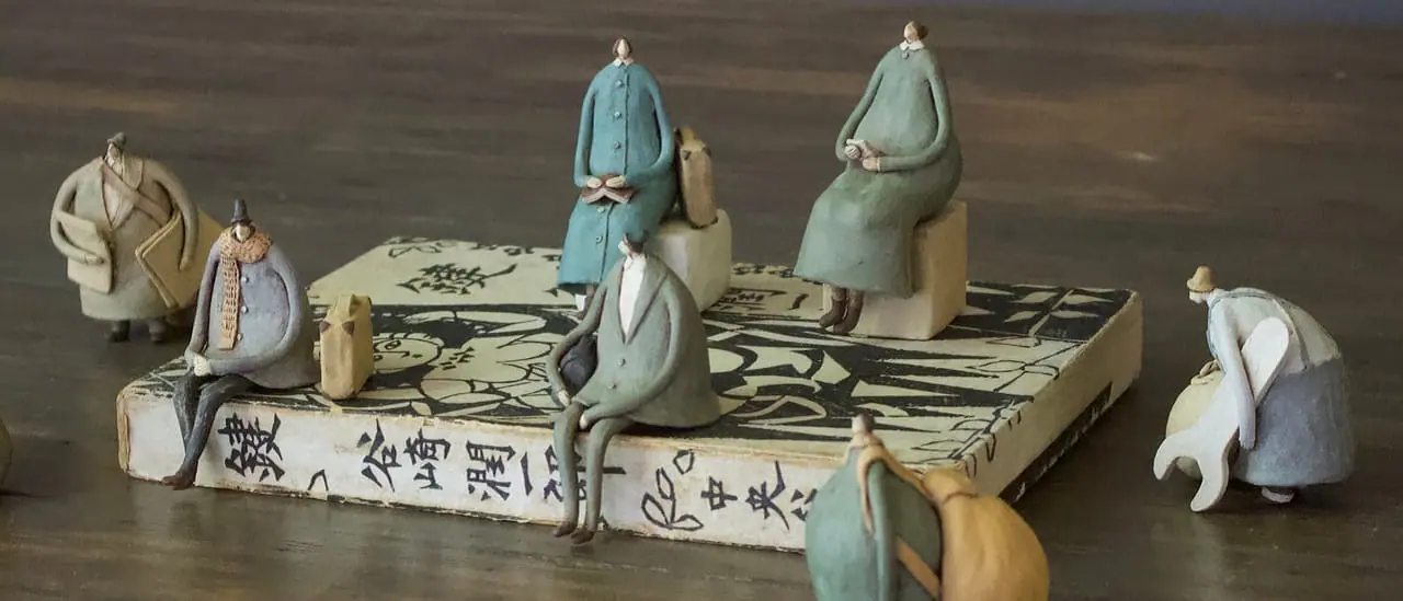 Ceramic Figurines by Yuki Kimura: Emotion, Wabi-Sabi, and Contemporary Art