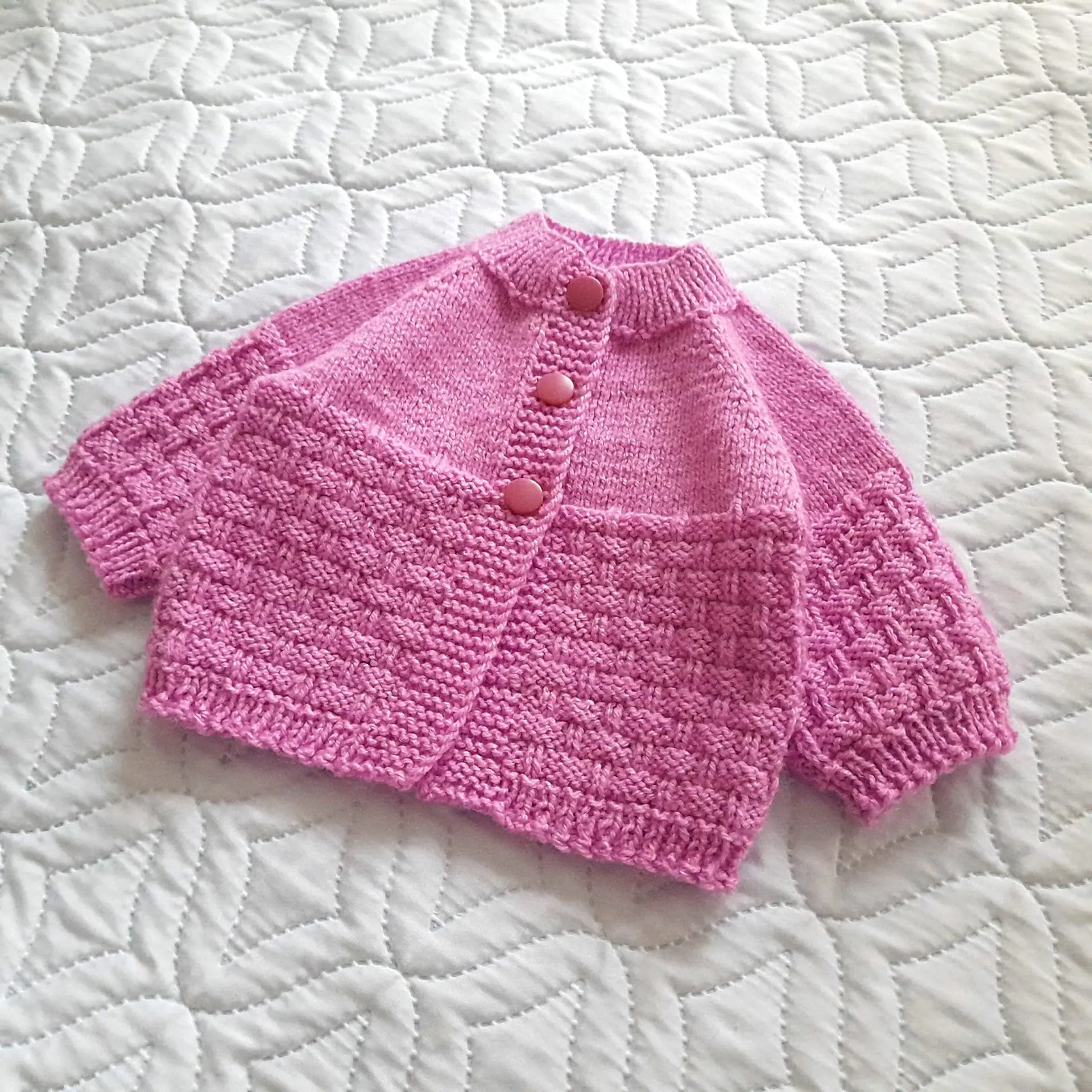 Step-by-Step Knitting Pattern Baby Sweater V17 3 Step-by-Step Knitting Pattern Baby Sweater V17 - Image 3