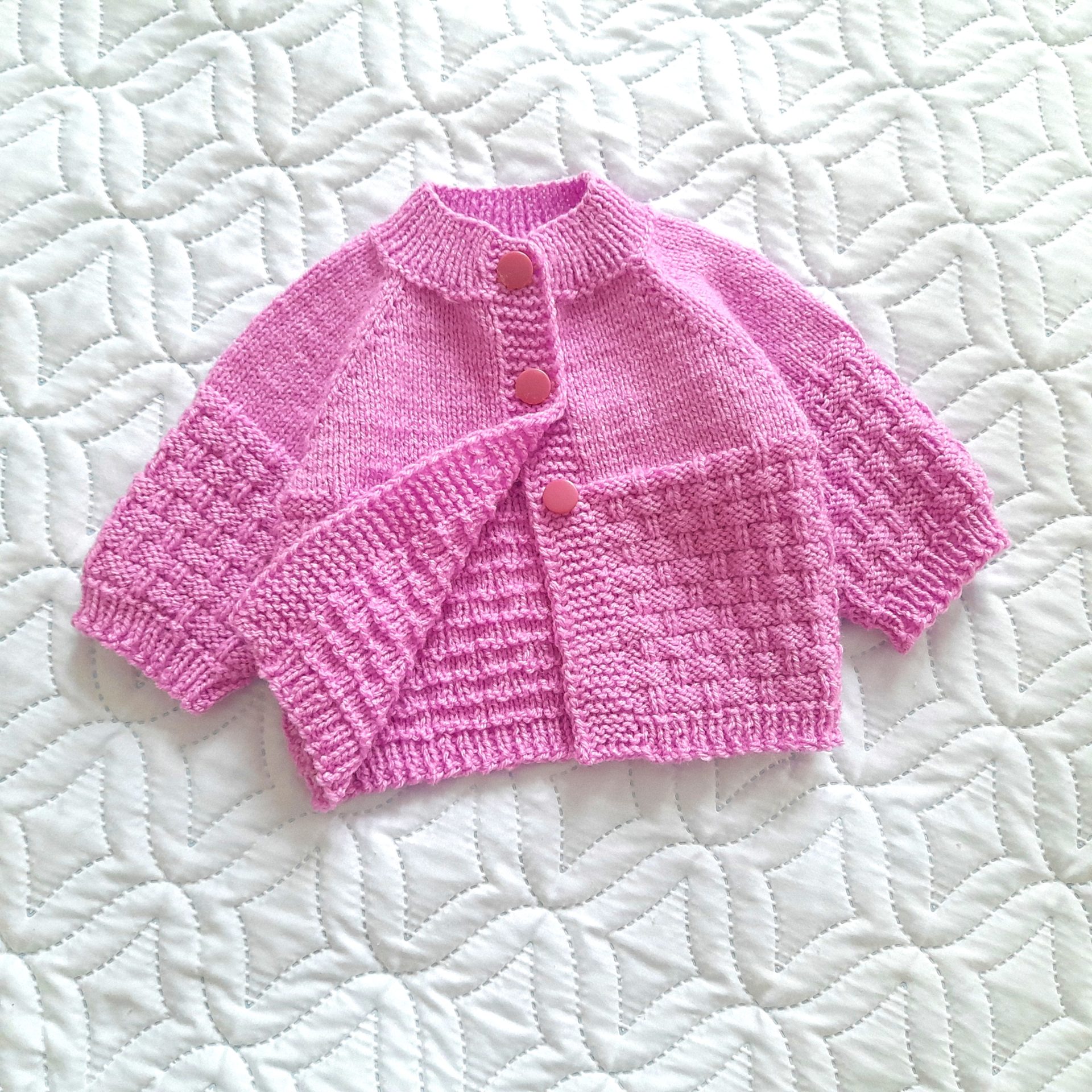 Step-by-Step Knitting Pattern Baby Sweater V17 3 Step-by-Step Knitting Pattern Baby Sweater V17 - Image 3