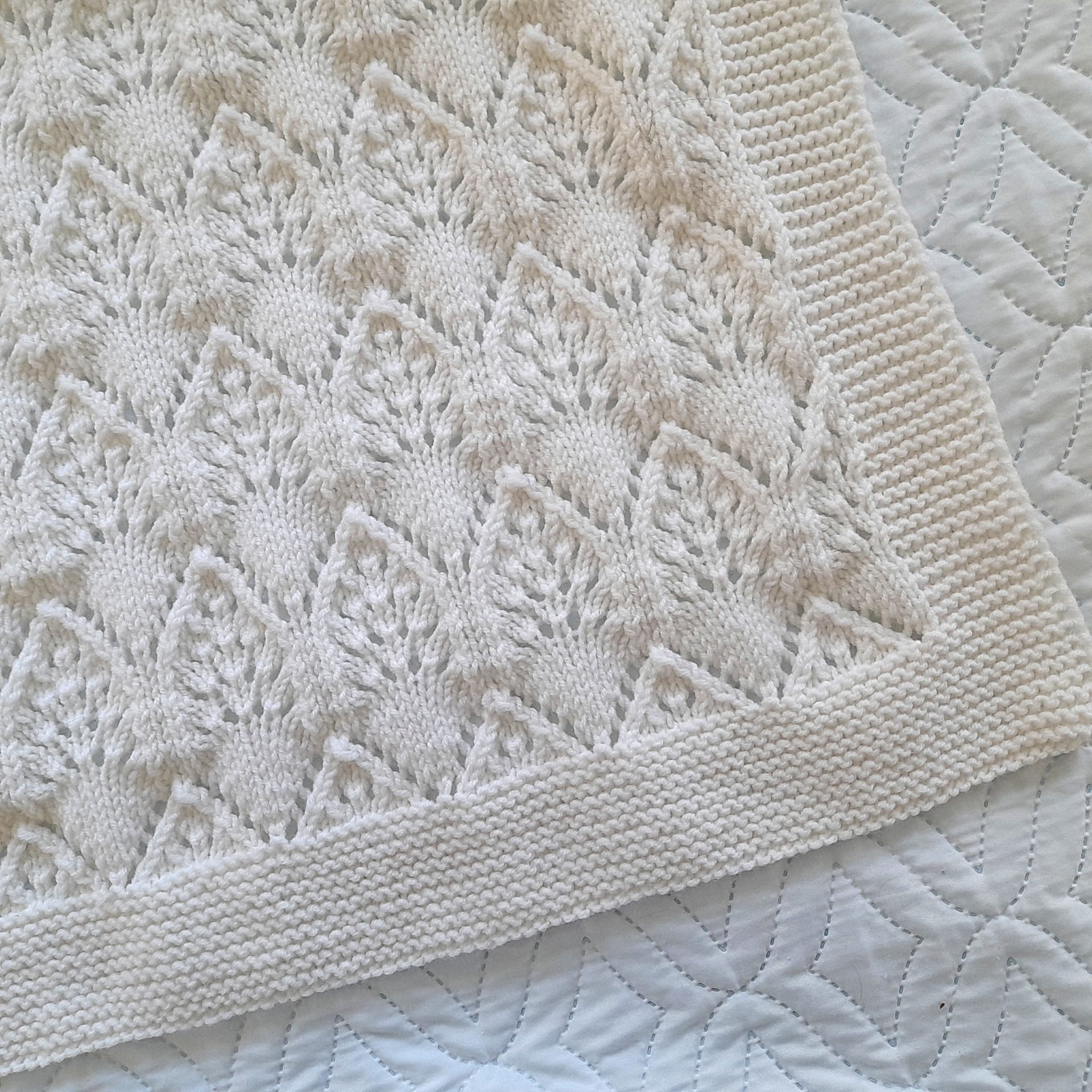 Step-by-Step Knitting Pattern Baby Blanket | v14 1 Step-by-Step Knitting Pattern Baby Blanket | v14