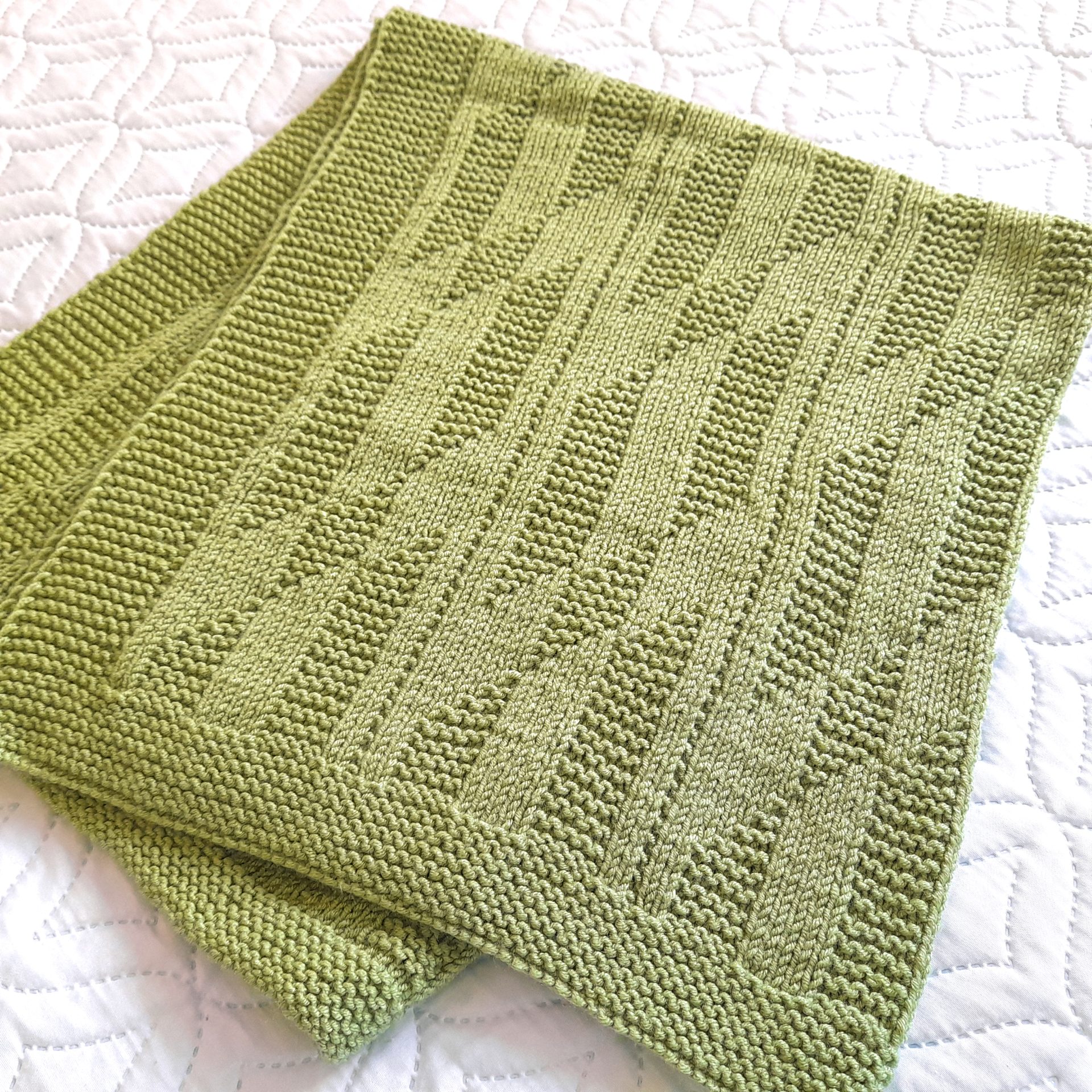Step-by-Step Knitting Pattern Baby Blanket | v120 2 Step-by-Step Knitting Pattern Baby Blanket | v120 - Image 2