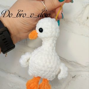 Amigurumi Crochet Pattern , knitted keychain Goose