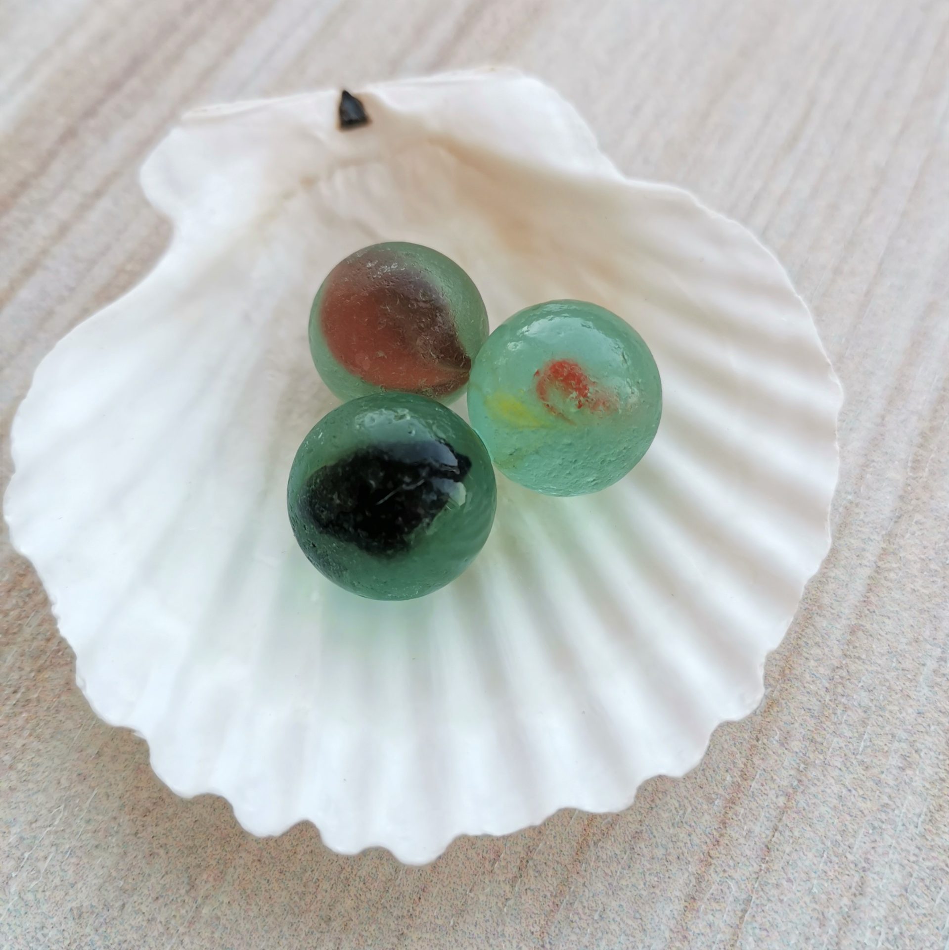 Genuine sea glass marbles 3 pcs. M18
