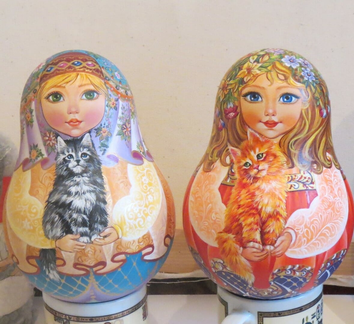 Roly Poly music wooden Russian wobble doll art painted