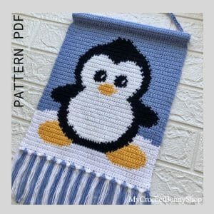 penguin-crochet-wall-hanging