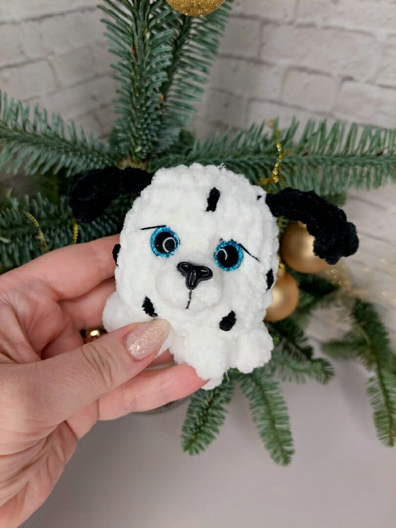 Crochet amigurumi pattern, knitted keychain Dolmatian Crealandia