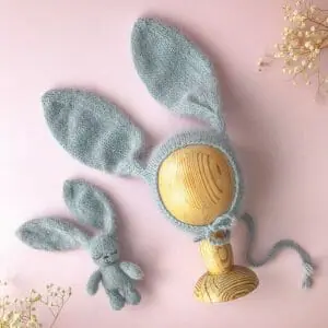 Bunny set, Newborn photo prop set: bunny toy and bonnet