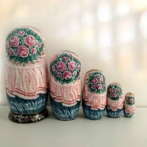Russian Wooden Doll Matryoshka Moscow. Nesting Doll 5 pes.