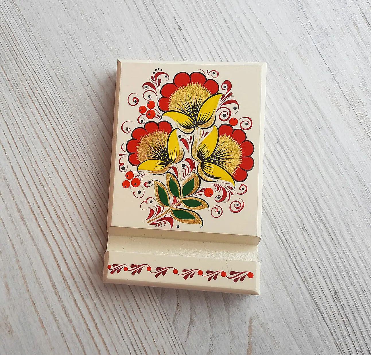khokhloma painting wooden phone stand hand-painted