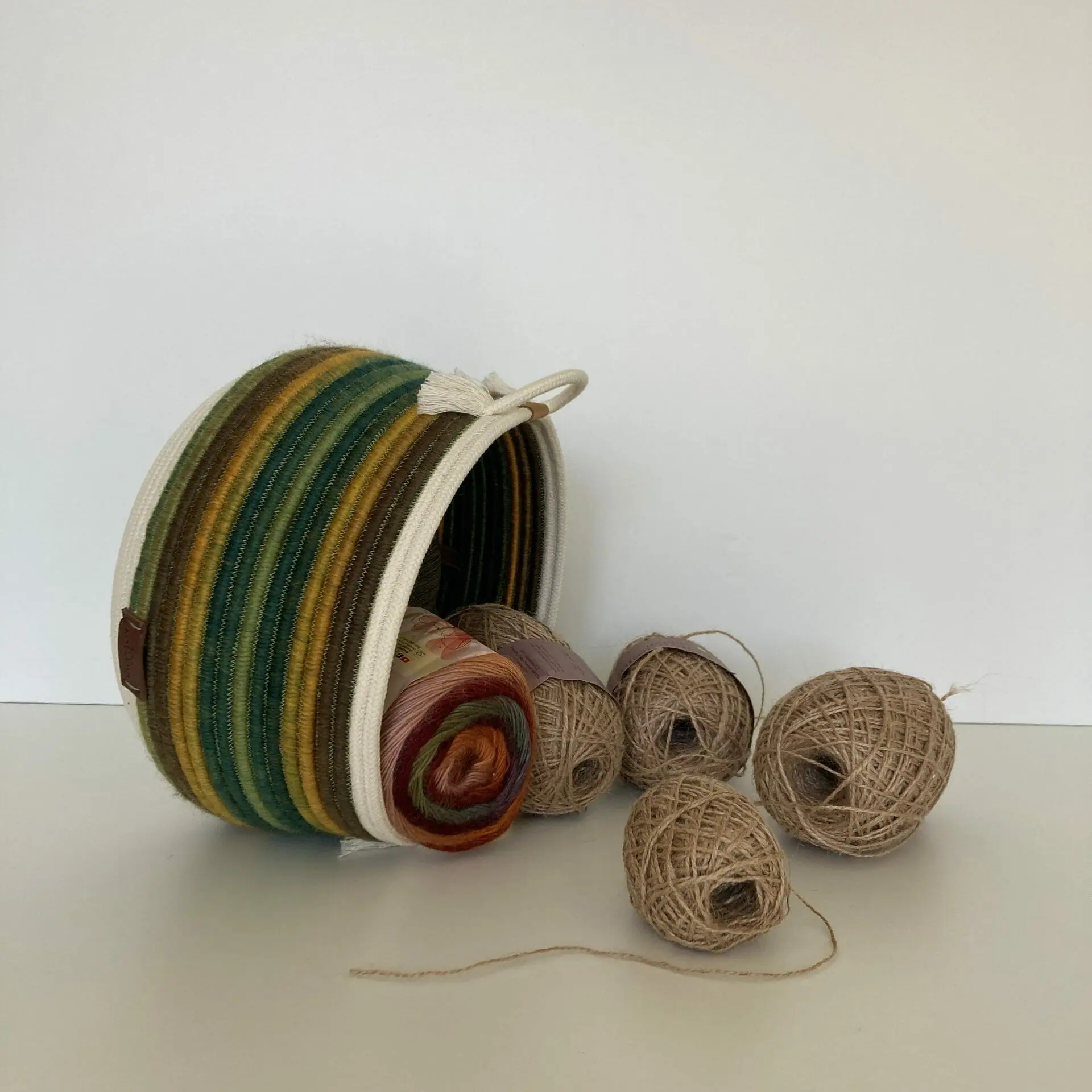 Green basket with handles 16 cm x 21.5 cm Cotton rope basket