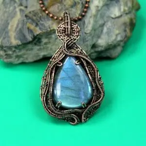 Wire wrapped labradorite stone pendant