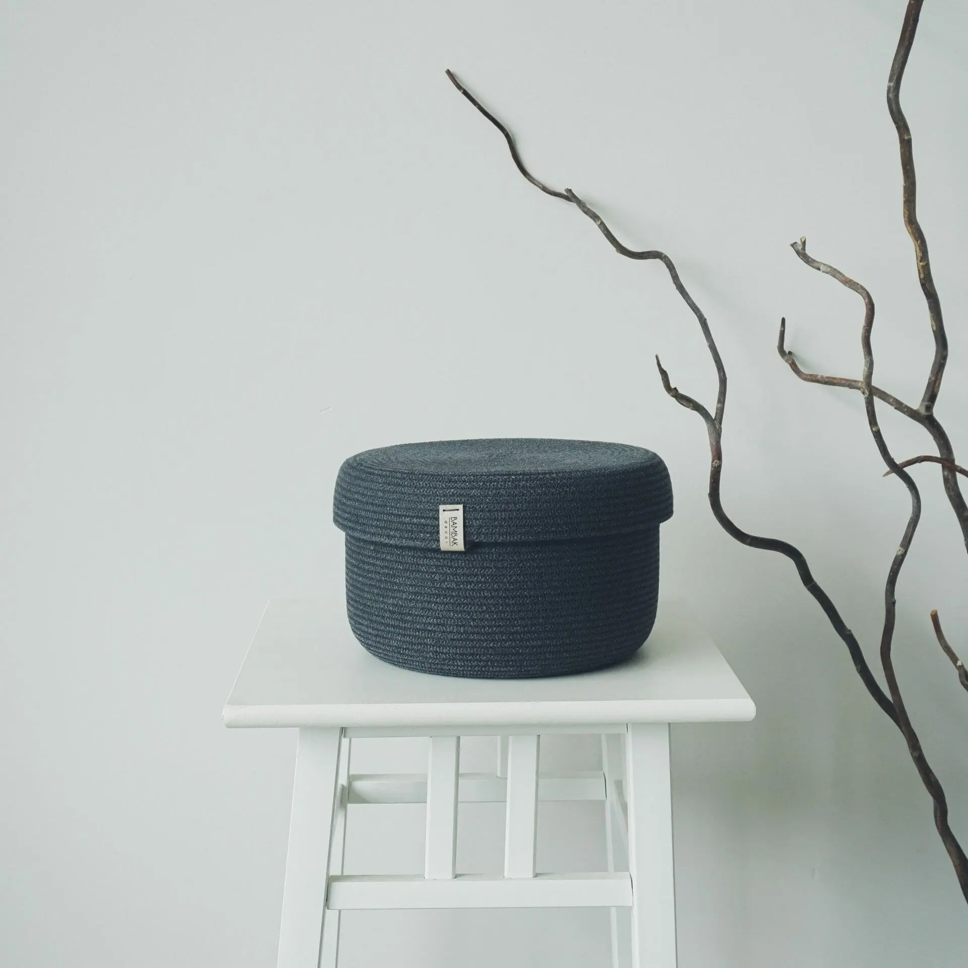 graphite rope basket with classic lid