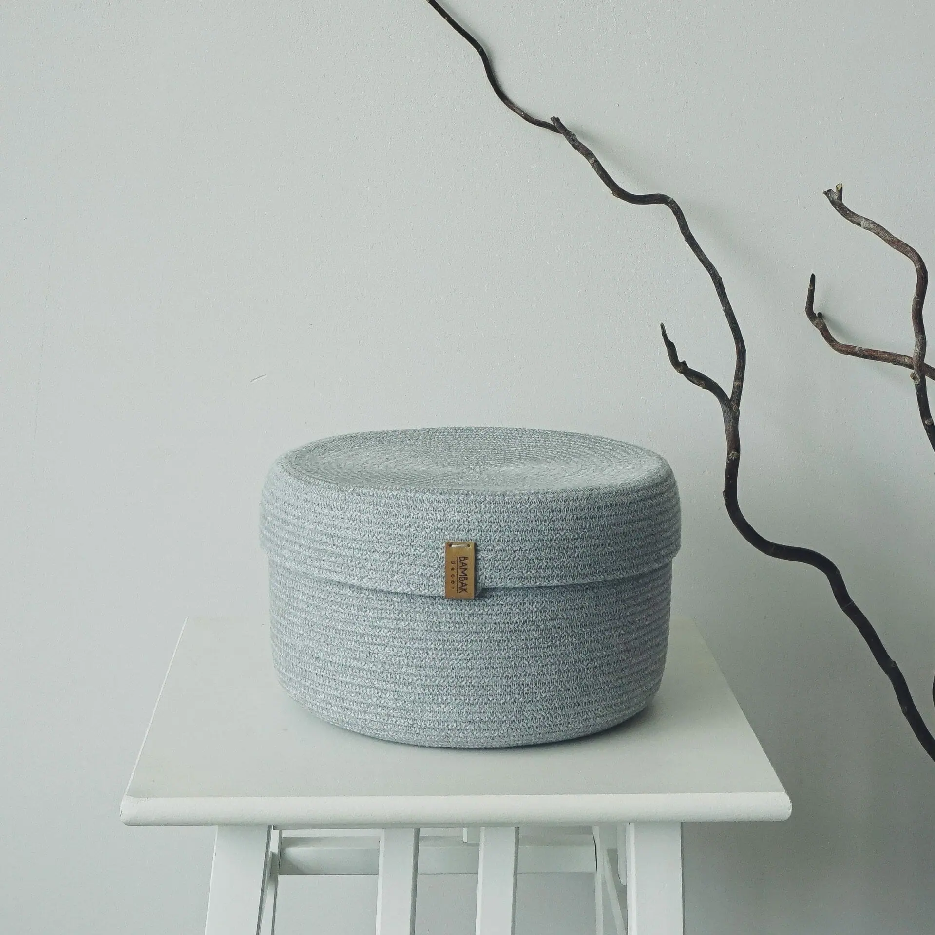 Gray rope basket with lid for home decor