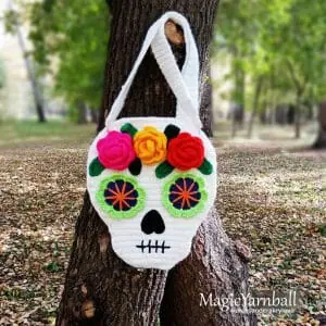 Dia de los Muertos crochet shoulder bag, Day of the Dead crochet hobo bag, Rose sugar skull bag, Halloween bag, crochet skull, crocheted pattern, magicyarnball