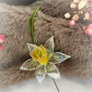 Flower brooch transparent narcissus