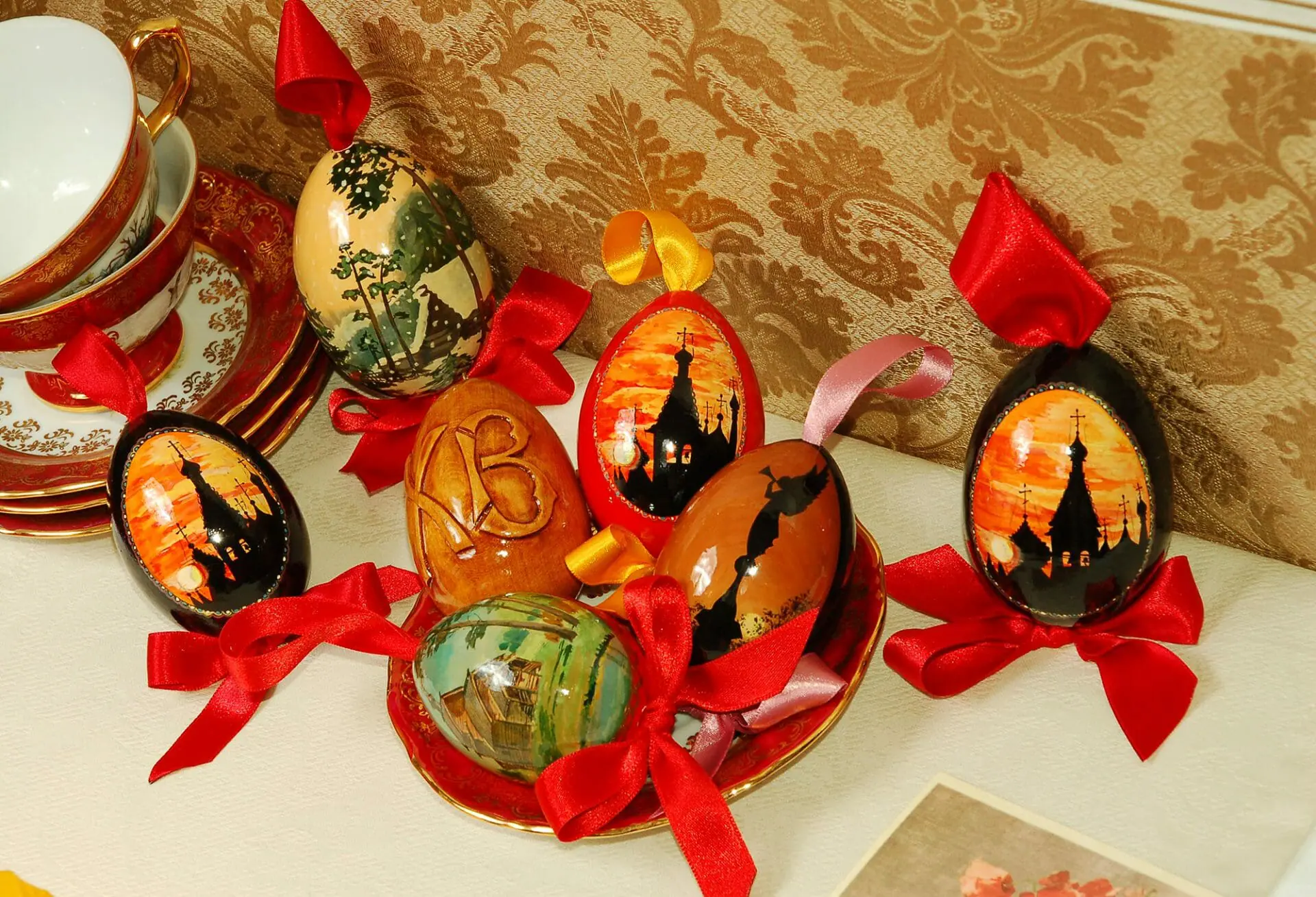 Hand-Carved Wooden Eggs, Easter, Gifts