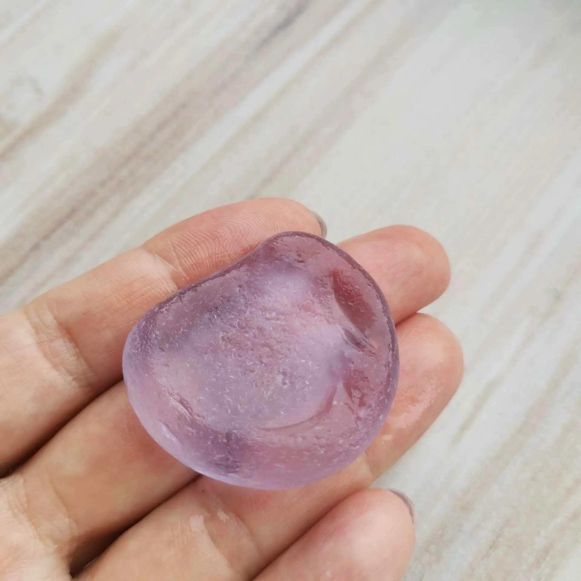 Lilac sea glass P133
