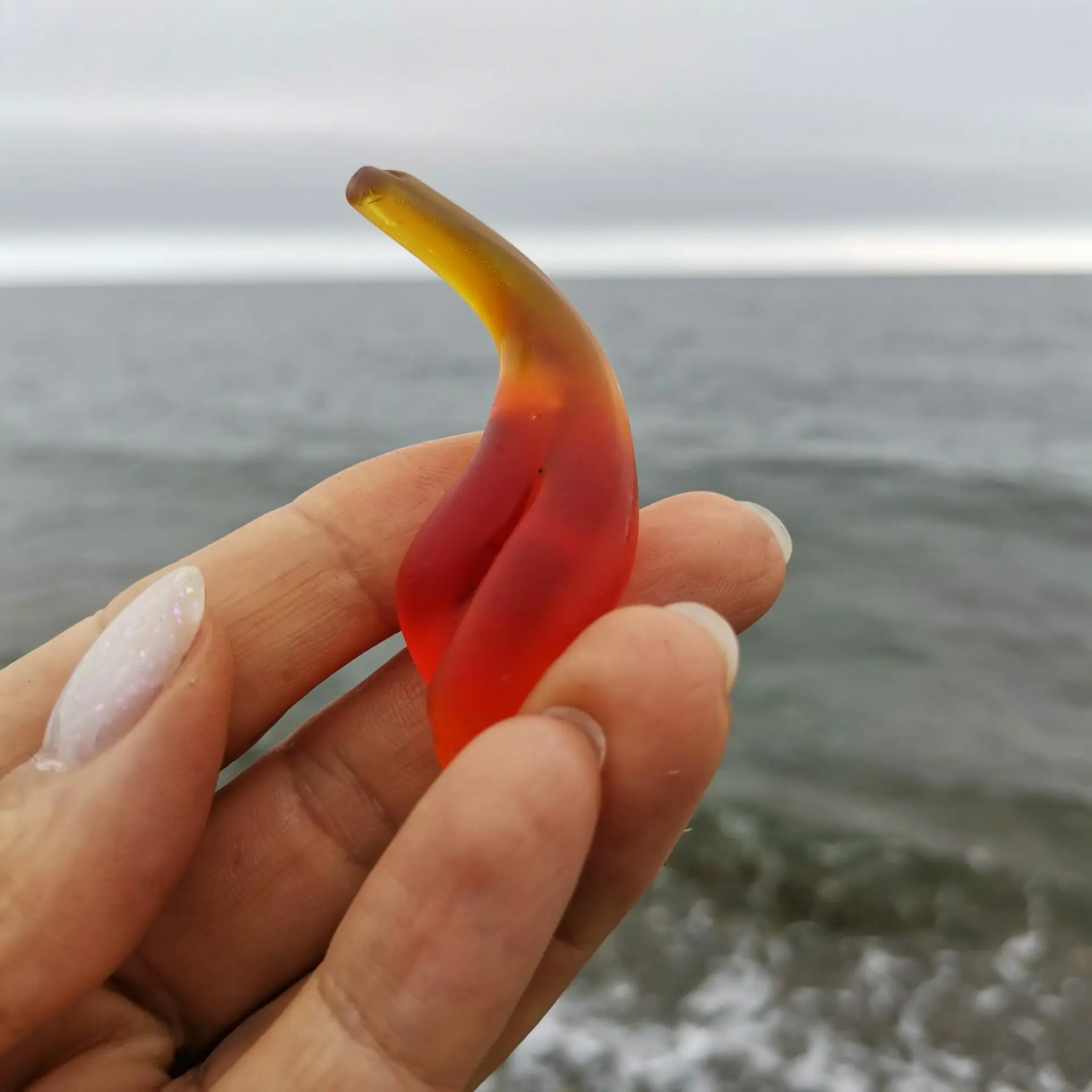 Red-orange sea glass K52