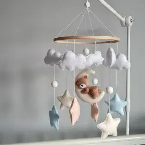 PDF tutorial bear sleep moon baby mobile, pattern toy, do it yourself