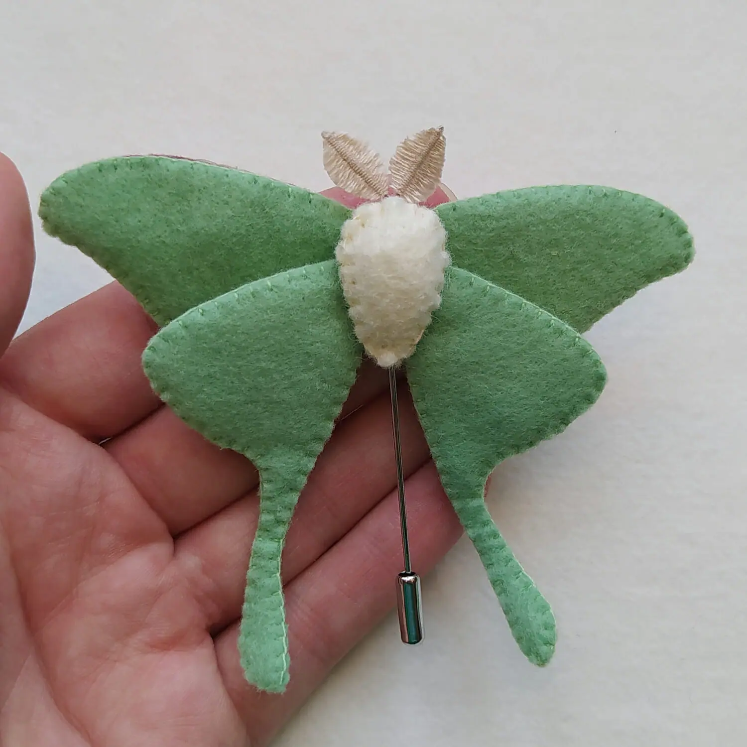 Lunaculture Shield Fingerpiece (Moth) — Trollbinde