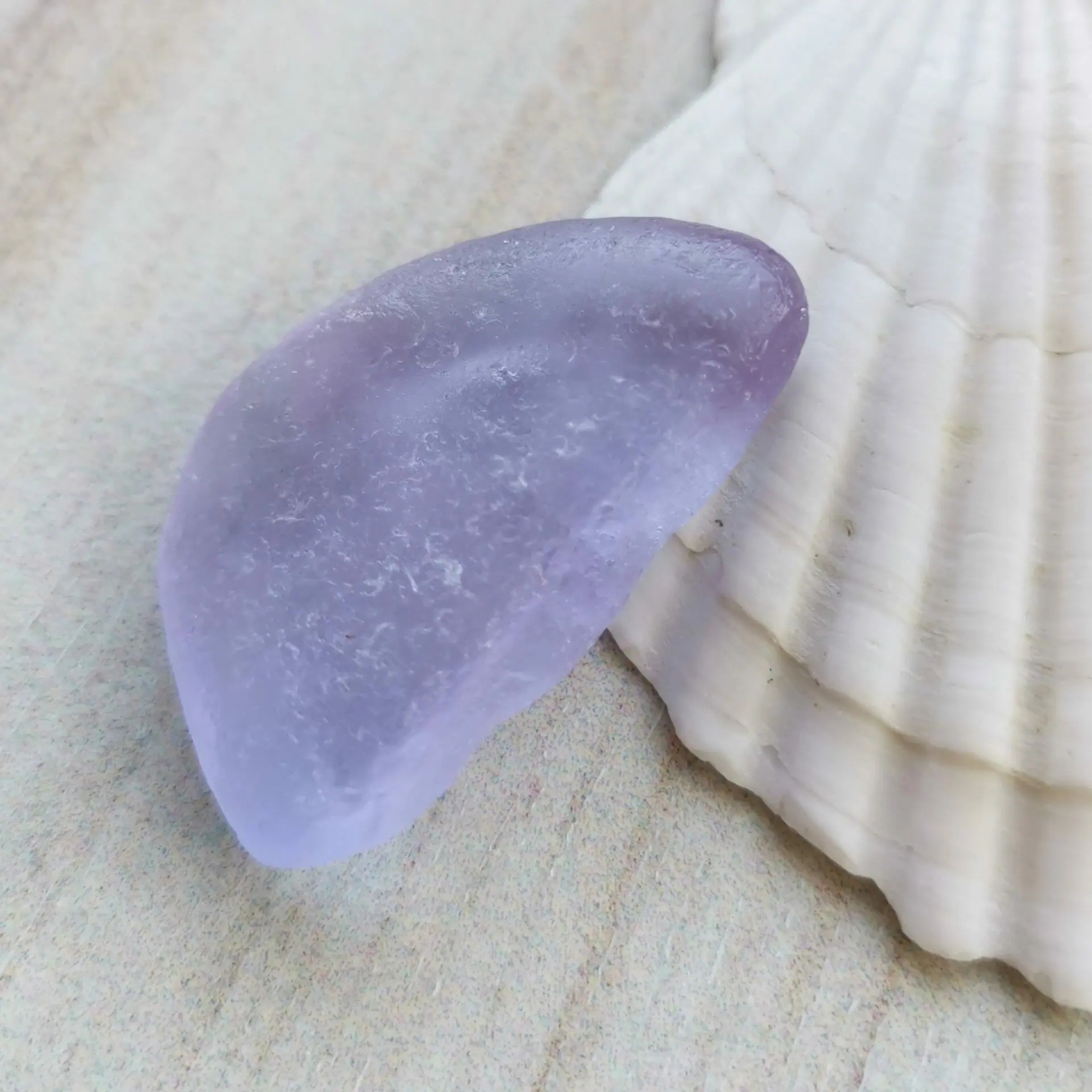 Lilac sea glass N44
