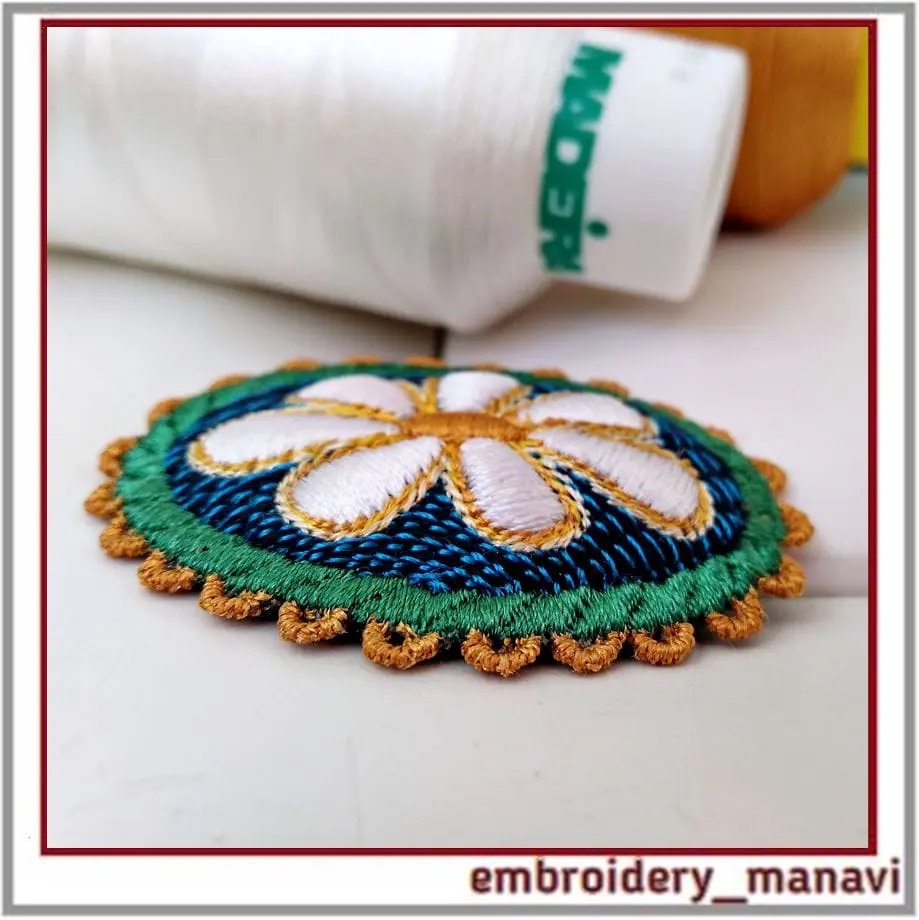 Oval brooch 1 with chamomile In The Hoop Embroidery 4 Oval brooch 1 with chamomile In The Hoop Embroidery - Image 4